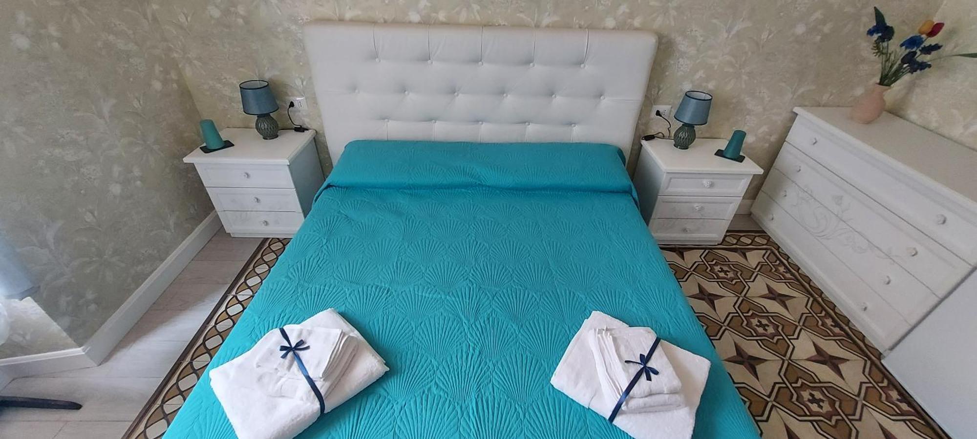 Essential Guest Bed & Breakfast